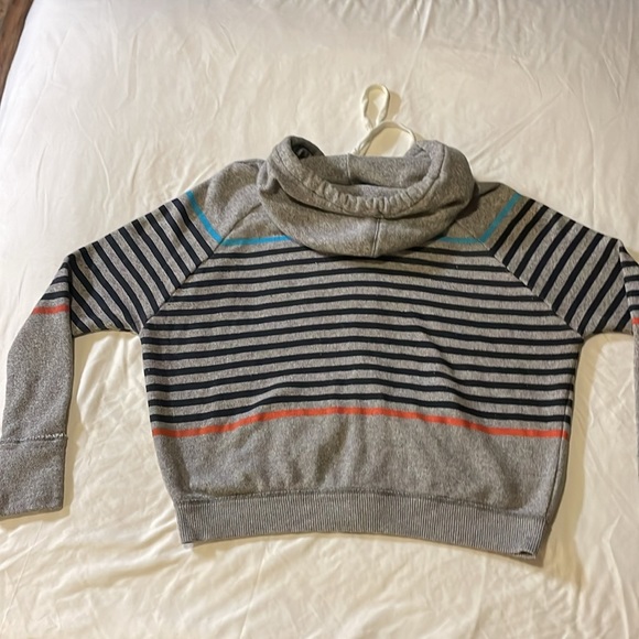 American Eagle Outfitters gray striped hoodie jacket, size small. - Picture 8 of 9